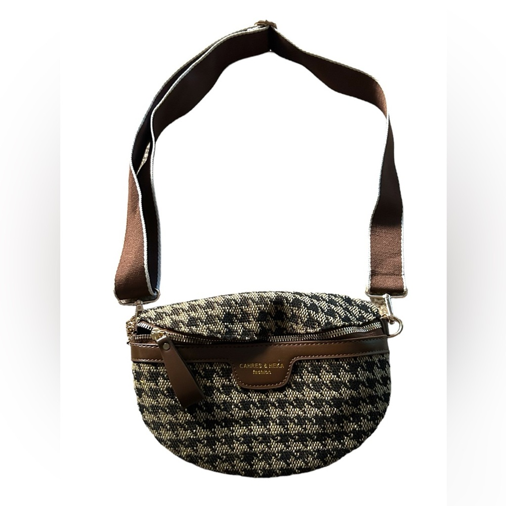 Cahres & Heka fashion fanny pack